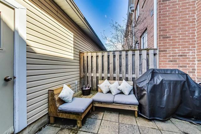 77 Brickworks Lane, Townhouse with 2 bedrooms, 3 bathrooms and 1 parking in Toronto ON | Image 25