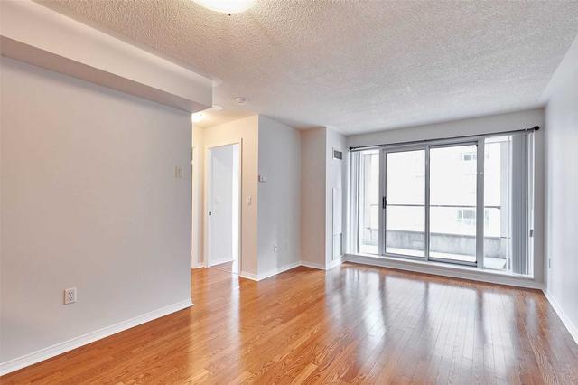 606 - 909 Bay St, Condo with 1 bedrooms, 1 bathrooms and 1 parking in Toronto ON | Image 10