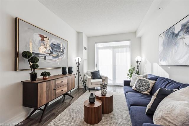 811 - 3600 Highway 7, House attached with 2 bedrooms, 2 bathrooms and null parking in Vaughan ON | Image 3