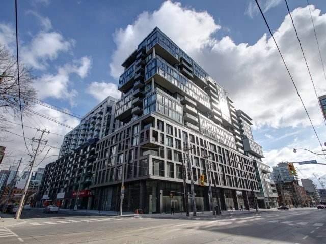716 - 111 Bathurst St, Condo with 2 bedrooms, 1 bathrooms and 1 parking in Toronto ON | Image 1