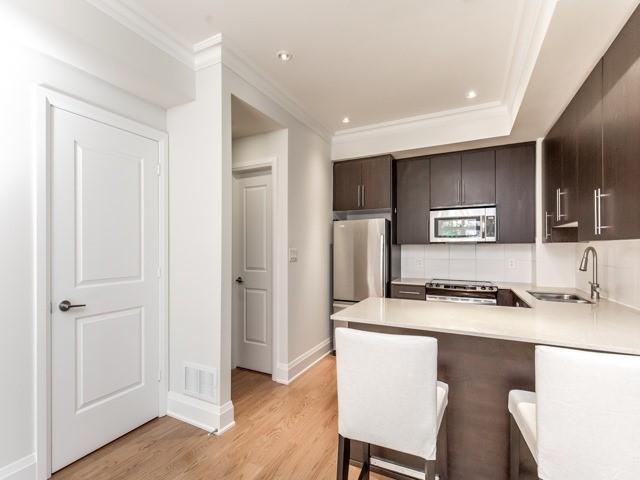 Th 26 - 7 Oakburn Cres, Townhouse with 3 bedrooms, 3 bathrooms and 2 parking in Toronto ON | Image 4