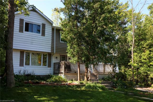 29 Betty Boulevard, House detached with 6 bedrooms, 2 bathrooms and 8 parking in Wasaga Beach ON | Image 33