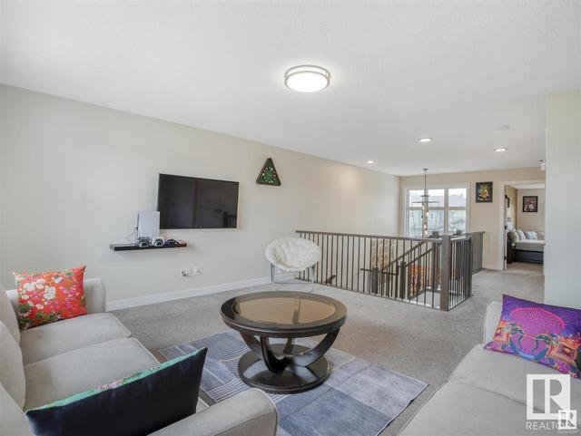 5320 22 Av Sw, House detached with 4 bedrooms, 3 bathrooms and null parking in Edmonton AB | Image 16