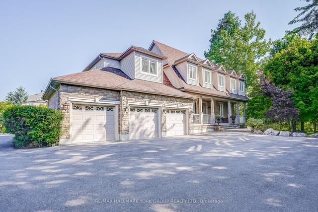 17 Duncton Wood Cres, House detached with 4 bedrooms, 5 bathrooms and 13 parking in Aurora ON | Image 1