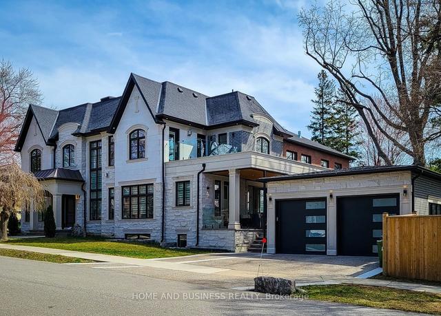 1 Oregon Tr, House detached with 4 bedrooms, 6 bathrooms and 5 parking in Toronto ON | Image 34