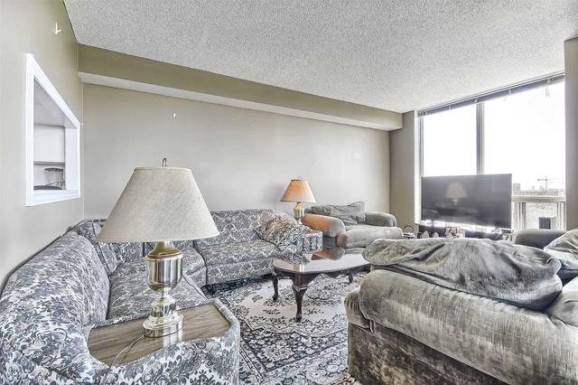 1604 - 1 Hickory Tree Rd, Condo with 2 bedrooms, 2 bathrooms and 1 parking in Toronto ON | Image 7