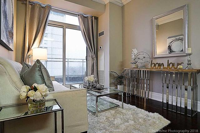 Uph 08 - 777 Steeles Ave W, Condo with 2 bedrooms, 2 bathrooms and 1 parking in Toronto ON | Image 2