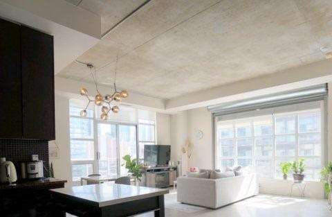 1003 - 23 Brant St, Condo with 1 bedrooms, 2 bathrooms and 1 parking in Toronto ON | Image 8