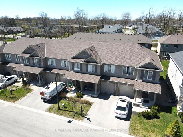 24 - 340 Prospect Point Rd N, Townhouse with 3 bedrooms, 3 bathrooms and 2 parking in Fort Erie ON | Image 1