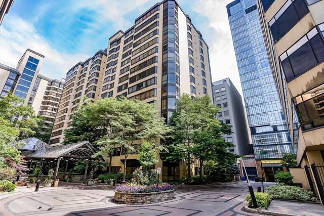506 - 195 St Patrick St, Condo with 2 bedrooms, 2 bathrooms and 1 parking in Toronto ON | Image 1
