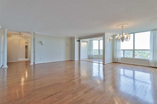 1608 - 1 Clark Ave, Condo with 2 bedrooms, 2 bathrooms and 1 parking in Vaughan ON | Image 1