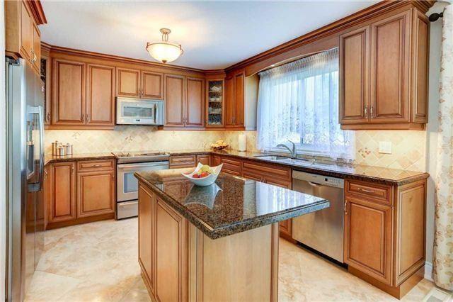 3638 Forest Bluff Cres, House detached with 4 bedrooms, 3 bathrooms and 2 parking in Mississauga ON | Image 12