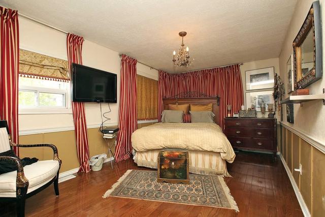 38 Collahie St, House attached with 3 bedrooms, 2 bathrooms and 2 parking in Toronto ON | Image 12