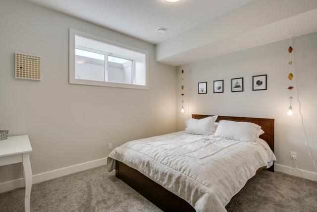 1944 50 Avenue Sw, Home with 4 bedrooms, 4 bathrooms and 2 parking in Calgary AB | Image 40