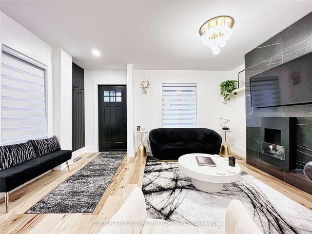 268 Ashdale Ave, House semidetached with 3 bedrooms, 3 bathrooms and 0 parking in Toronto ON | Image 5
