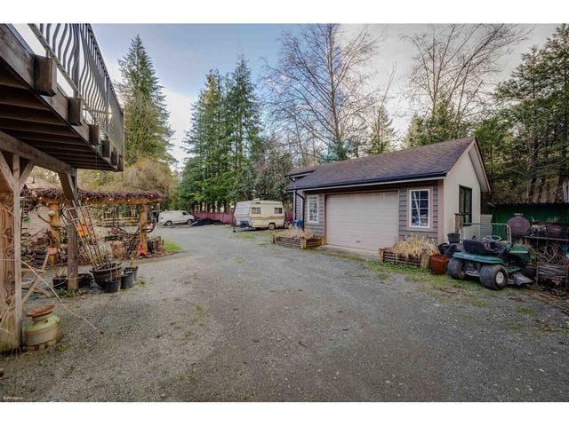 30343 Dewdney Trunk Road, House detached with 3 bedrooms, 3 bathrooms and 15 parking in Mission BC | Image 31