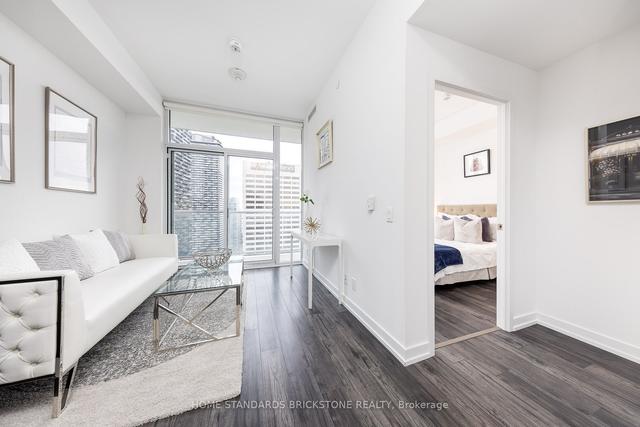 2608 - 33 Helendale Ave, Condo with 2 bedrooms, 1 bathrooms and 0 parking in Toronto ON | Image 12