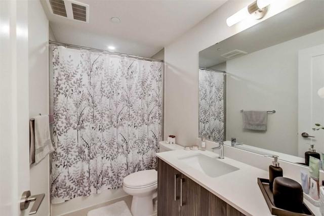 417 - 27 Bathurst St W, Condo with 2 bedrooms, 2 bathrooms and 1 parking in Toronto ON | Image 10
