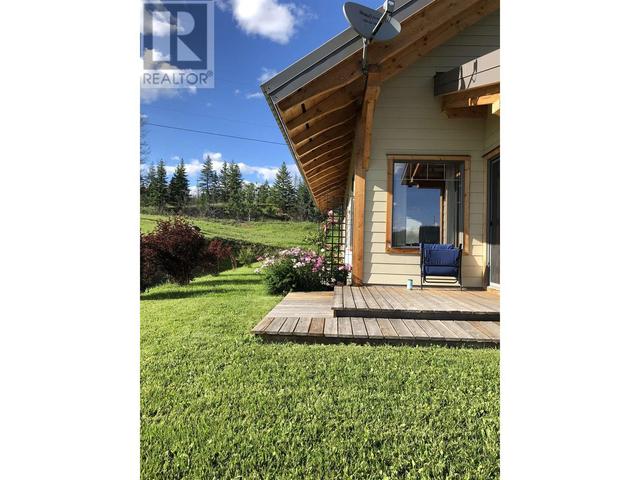 2902 Gold Digger Drive, House detached with 3 bedrooms, 3 bathrooms and null parking in Cariboo F BC | Image 6