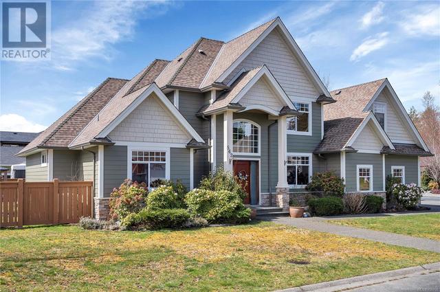 562 Edgewood Dr, House detached with 3 bedrooms, 3 bathrooms and 5 parking in Campbell River BC | Image 1