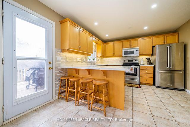 16 Graham Cres, House detached with 3 bedrooms, 4 bathrooms and 3 parking in Orangeville ON | Image 16