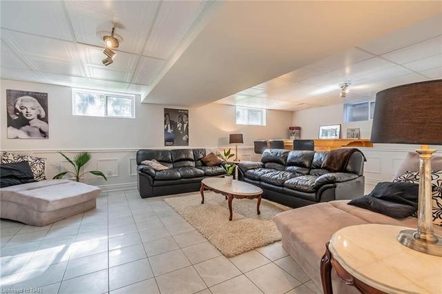7276 Mccoll Drive, House detached with 5 bedrooms, 3 bathrooms and 6 parking in Niagara Falls ON | Image 28