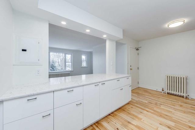 3 - 1089 Broadview Ave, House semidetached with 2 bedrooms, 1 bathrooms and 0 parking in Toronto ON | Image 1