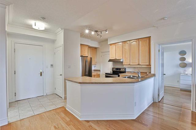 701 - 2 Aberfoyle Cres, Condo with 2 bedrooms, 2 bathrooms and 1 parking in Toronto ON | Image 2