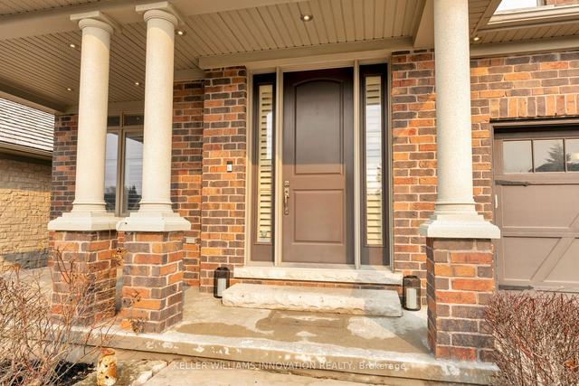 905 Riverstone Crt, House detached with 5 bedrooms, 4 bathrooms and 6 parking in Kitchener ON | Image 23