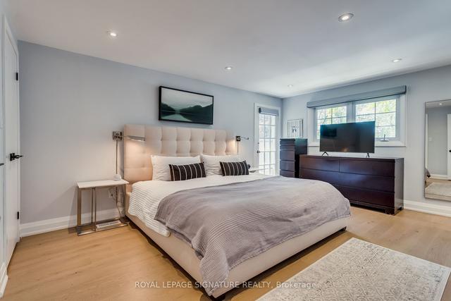 5 Georgian Crt, House detached with 3 bedrooms, 3 bathrooms and 3 parking in Toronto ON | Image 13