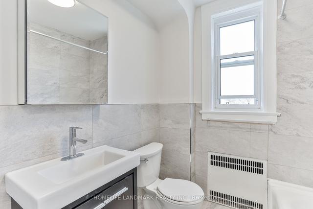 23 - 464 Spadina Rd, Condo with 2 bedrooms, 1 bathrooms and 1 parking in Toronto ON | Image 8