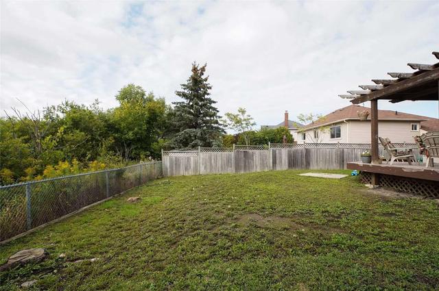 25 Herrell Ave, House detached with 4 bedrooms, 3 bathrooms and 2 parking in Barrie ON | Image 4