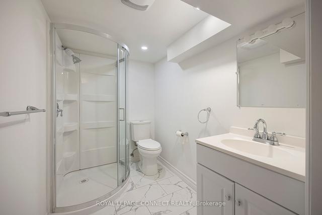528 Jane St, House detached with 2 bedrooms, 2 bathrooms and 1 parking in Toronto ON | Image 22