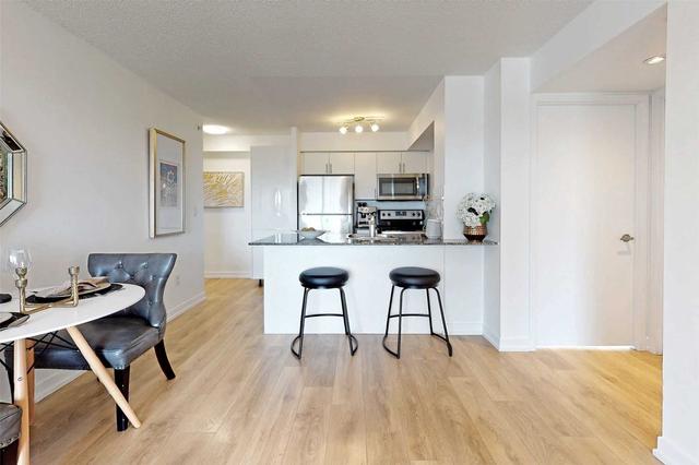 1908 - 1420 Dupont St, Condo with 2 bedrooms, 1 bathrooms and 1 parking in Toronto ON | Image 3