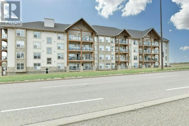 235, - 201 River Ridge Drive Nw, Condo with 1 bedrooms, 2 bathrooms and 1 parking in Medicine Hat AB | Card Image