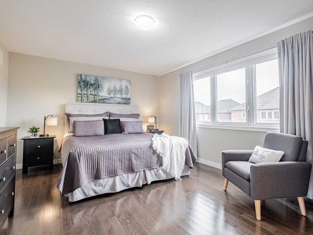 45 Snapdragon Sq, House detached with 3 bedrooms, 3 bathrooms and 6 parking in Brampton ON | Image 8