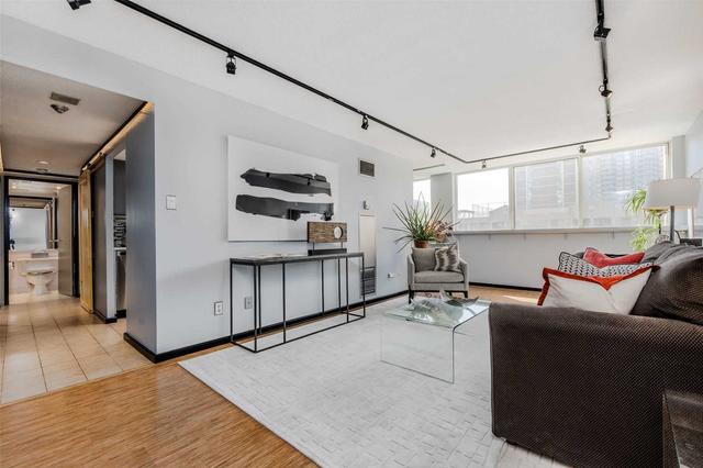 409 - 15 Maitland Pl, Condo with 1 bedrooms, 1 bathrooms and 1 parking in Toronto ON | Image 36