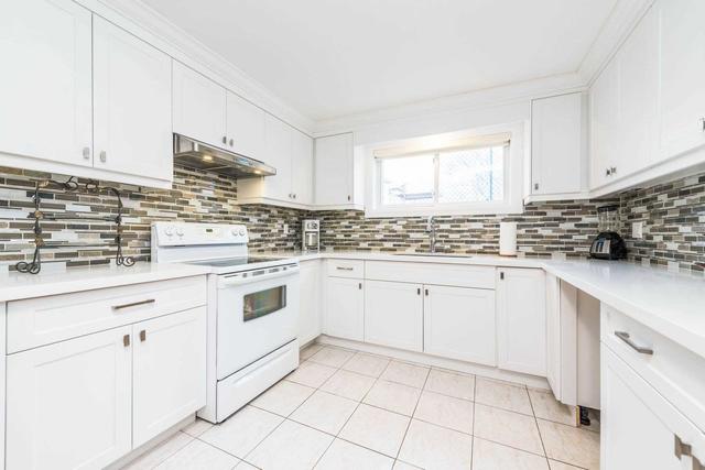 w - 169 Elgin Mills Rd, House detached with 3 bedrooms, 3 bathrooms and 12 parking in Richmond Hill ON | Image 25