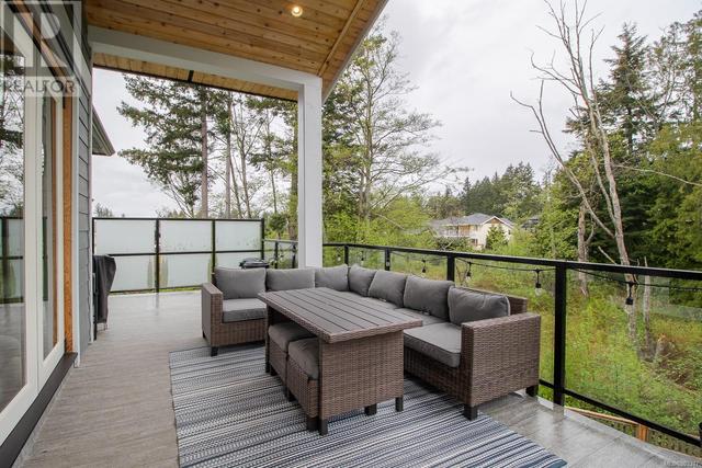 5786 Linyard Rd, House detached with 5 bedrooms, 4 bathrooms and 4 parking in Nanaimo BC | Image 25