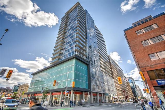 1513 - 324 Laurier Avenue W, Condo with 1 bedrooms, 1 bathrooms and 1 parking in Ottawa ON | Image 1