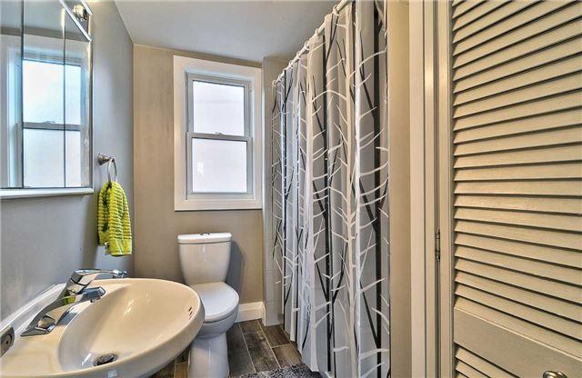26 Holland Ave, House detached with 3 bedrooms, 2 bathrooms and 2 parking in Toronto ON | Image 13