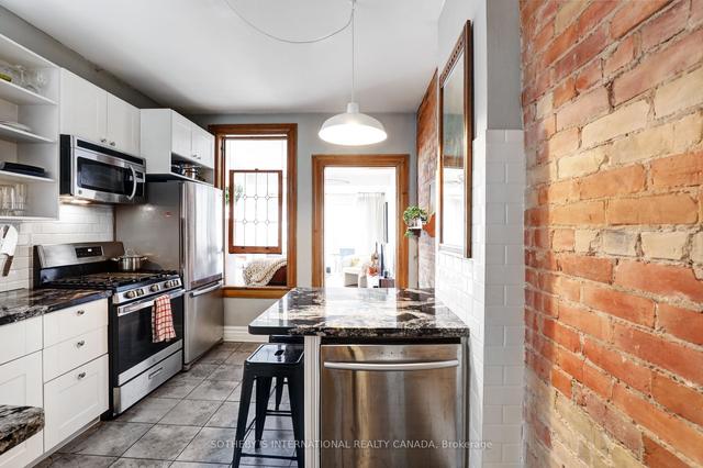 721 Shaw St, House semidetached with 7 bedrooms, 3 bathrooms and 1 parking in Toronto ON | Image 3