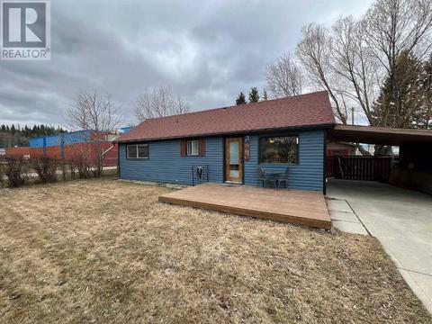 166 Sunwapta Drive, House detached with 2 bedrooms, 1 bathrooms and 2 parking in Hinton AB | Card Image