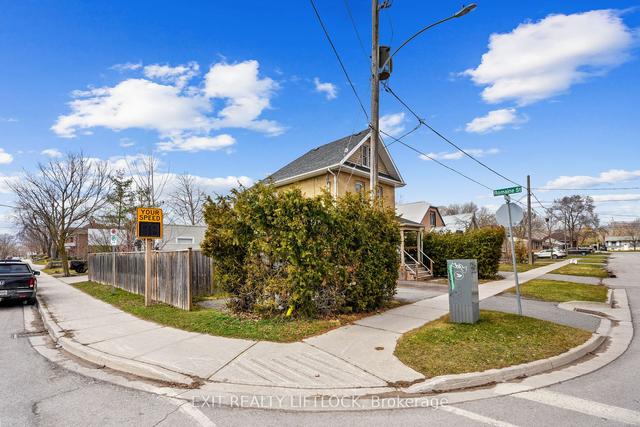 99 Lynch St, House detached with 4 bedrooms, 2 bathrooms and 2 parking in Peterborough ON | Image 24
