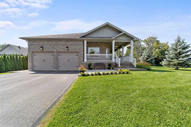 2 Blake Crt, House detached with 3 bedrooms, 3 bathrooms and 10 parking in Wasaga Beach ON | Image 1