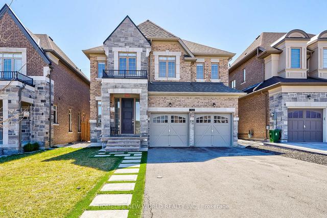 32 Queen Magdalene Pl, House detached with 4 bedrooms, 5 bathrooms and 6 parking in Toronto ON | Image 1