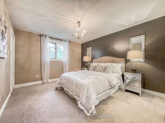 (upper) - 209 Harlandale Ave, House detached with 4 bedrooms, 2 bathrooms and 6 parking in Toronto ON | Image 17