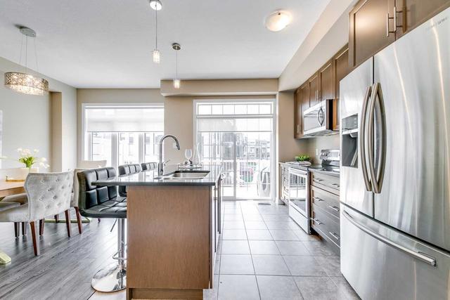 unit 11 - 3026 Postridge Dr, House attached with 4 bedrooms, 4 bathrooms and 4 parking in Oakville ON | Image 3
