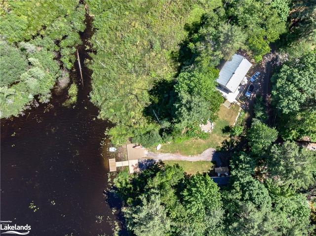 Meander down the pathway to the lake | Image 45