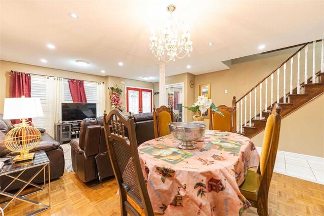 12 Maverick Cres, House detached with 4 bedrooms, 6 bathrooms and 6 parking in Brampton ON | Image 39